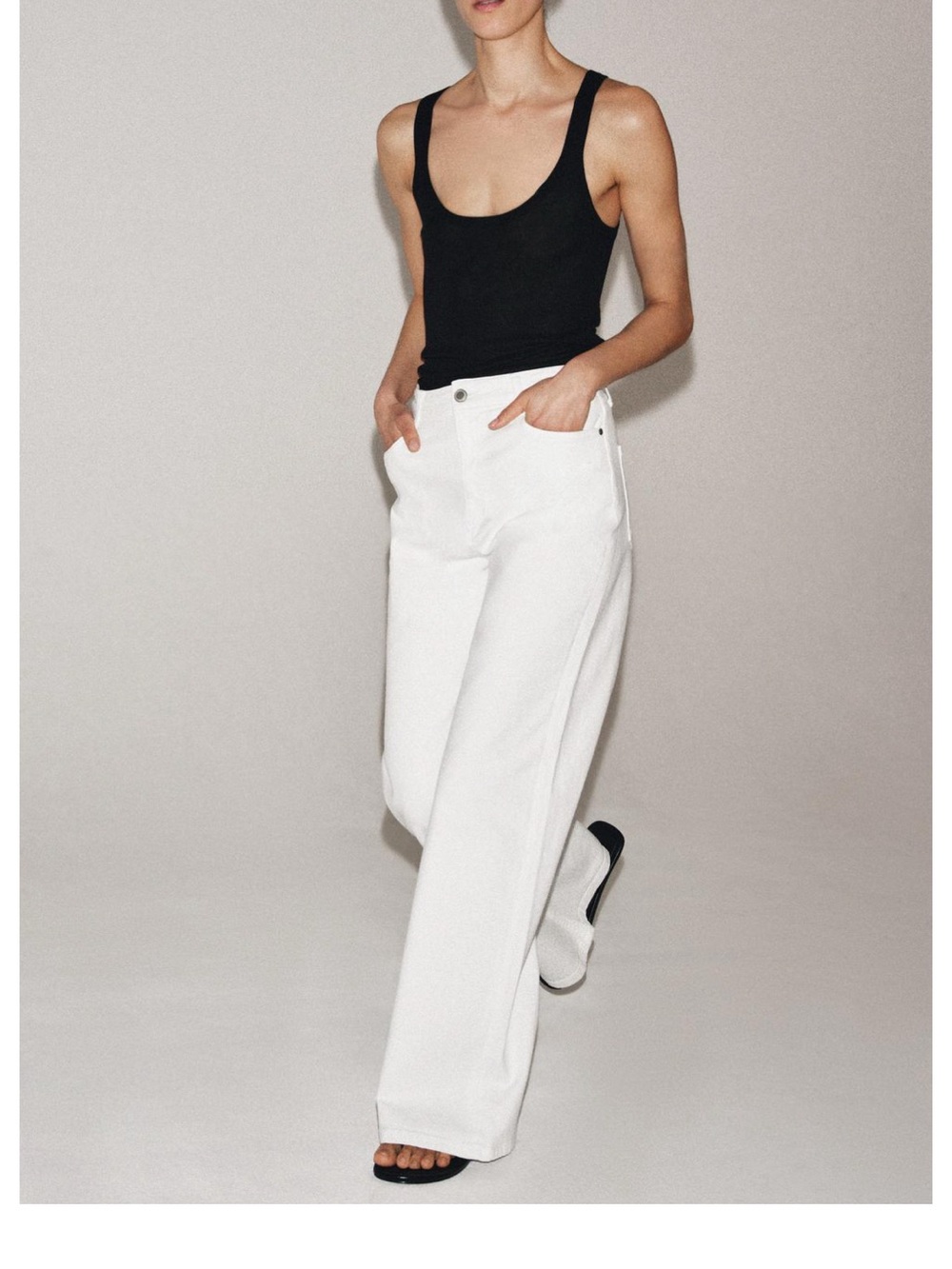 ZARA ZW Collection High Waist Wide Leg Jeans White Size 2 NWT